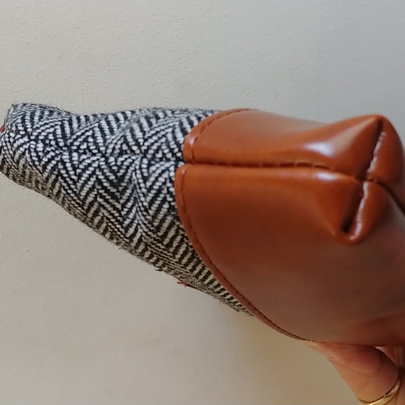 Funky Monkey Greta Wristlet - Picture 2 of 5